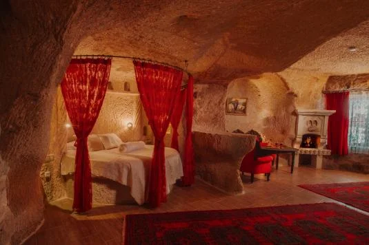 Lady In Red Mağara Suite (Sultan Cave Suite)