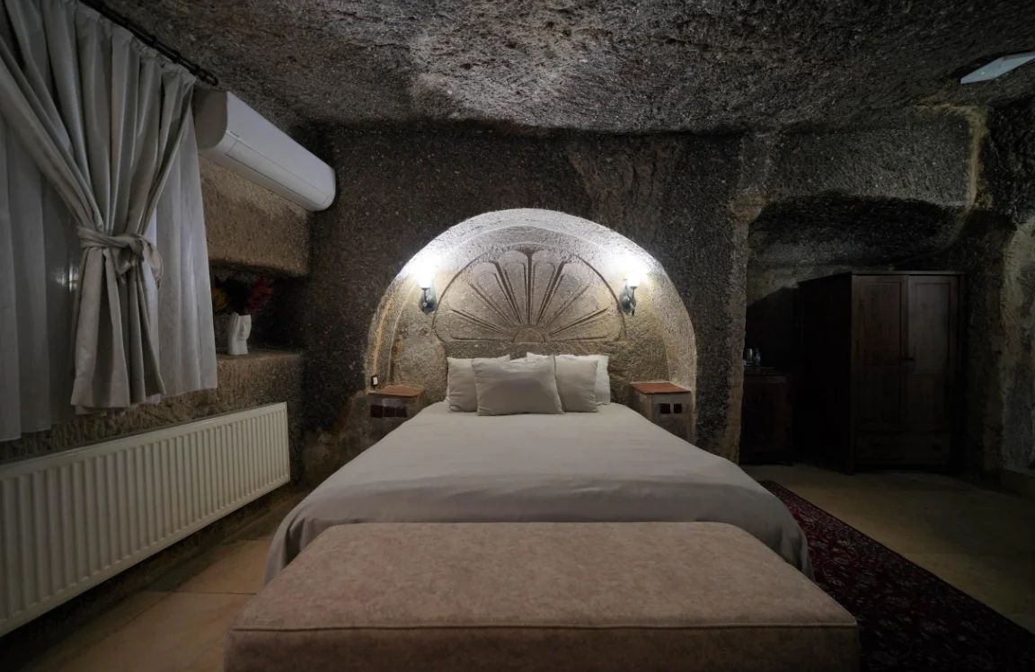 Tandır Mağara Odası ( Double Cave Room)